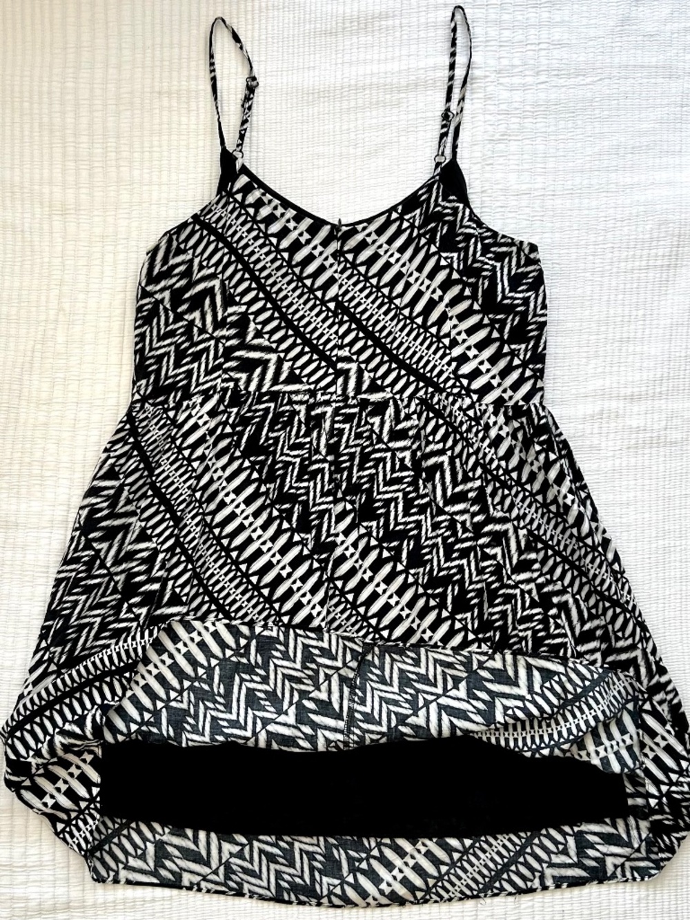AQUA Sz Large Black &‎ White Tribal Print Fully Lined A-Line Dress - Picture 3 of 5